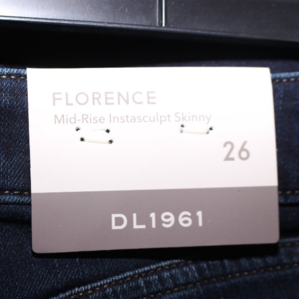 NWT DL1961 Florence Mid Rise Instasculpt Skinny Jeans Size 26 - Picture 8 of 9
